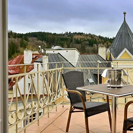 Отель Continental 4*