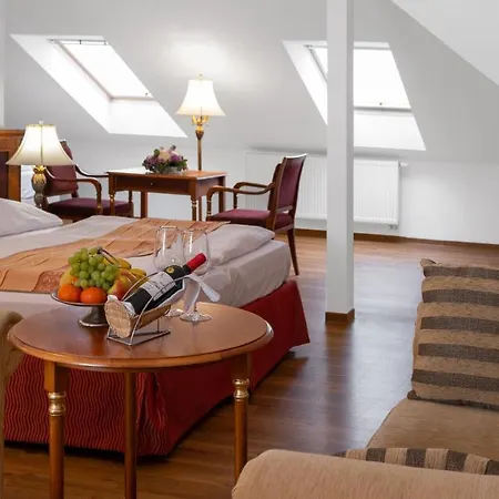 Continental 4*