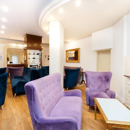 Continental Hotel 4*