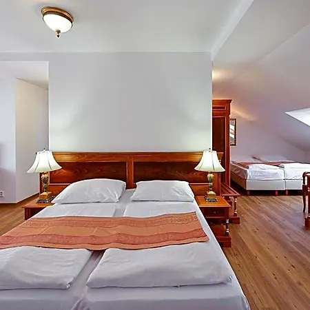 Continental Hotel