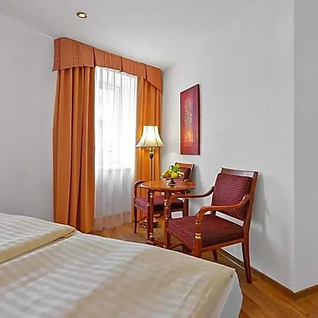 Continental Hotel 4*