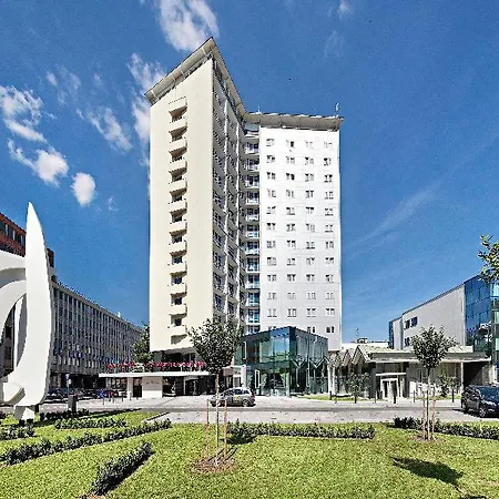 Отель Continental