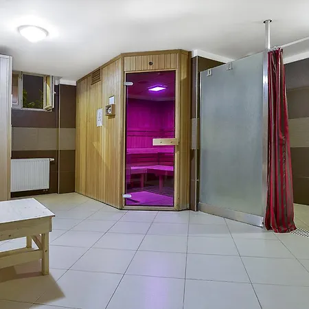 Continental 4*