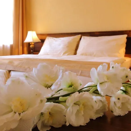 Отель Continental 4*