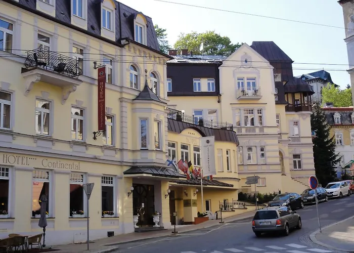 Continental Hotel 4*